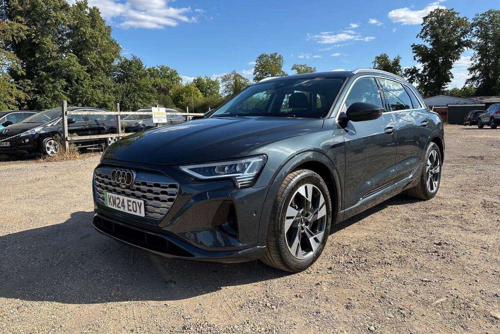 Audi Q8 e tron 300Kw 55 Quattro 114Kwh Sport Black #37