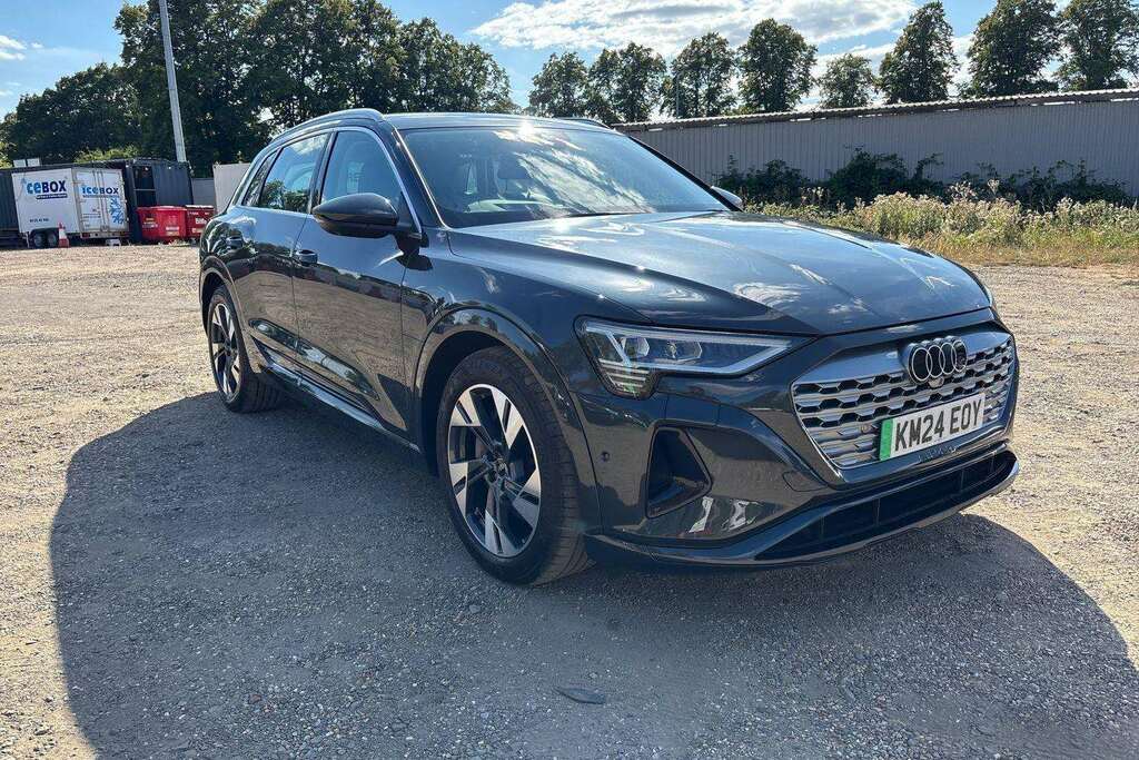 Audi Q8 e tron 300Kw 55 Quattro 114Kwh Sport Black #35