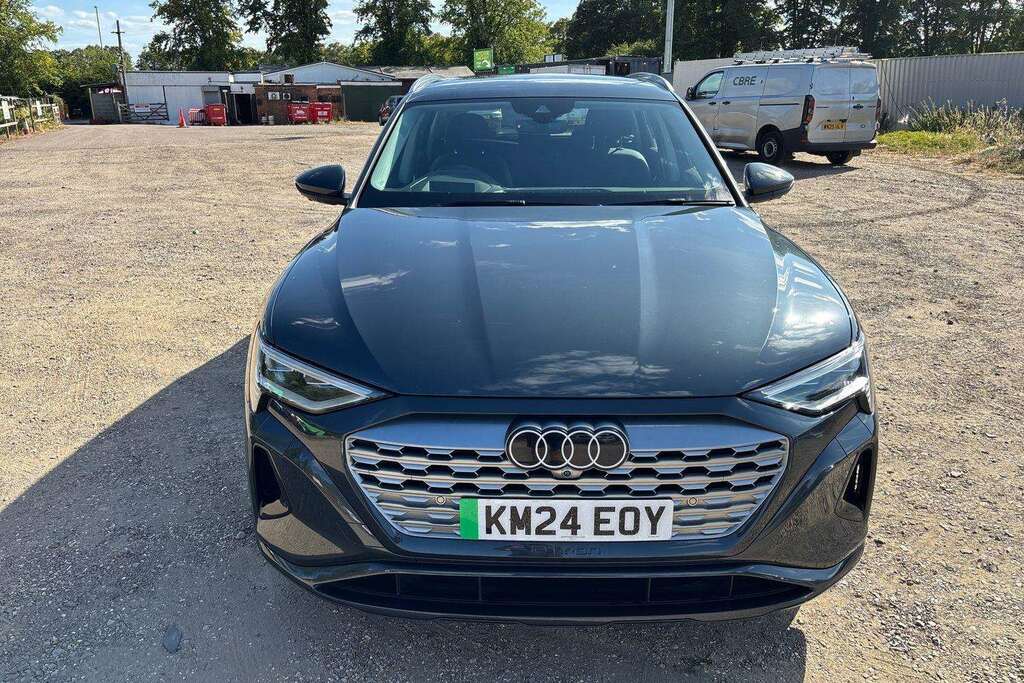 Audi Q8 e tron 300Kw 55 Quattro 114Kwh Sport Black #36