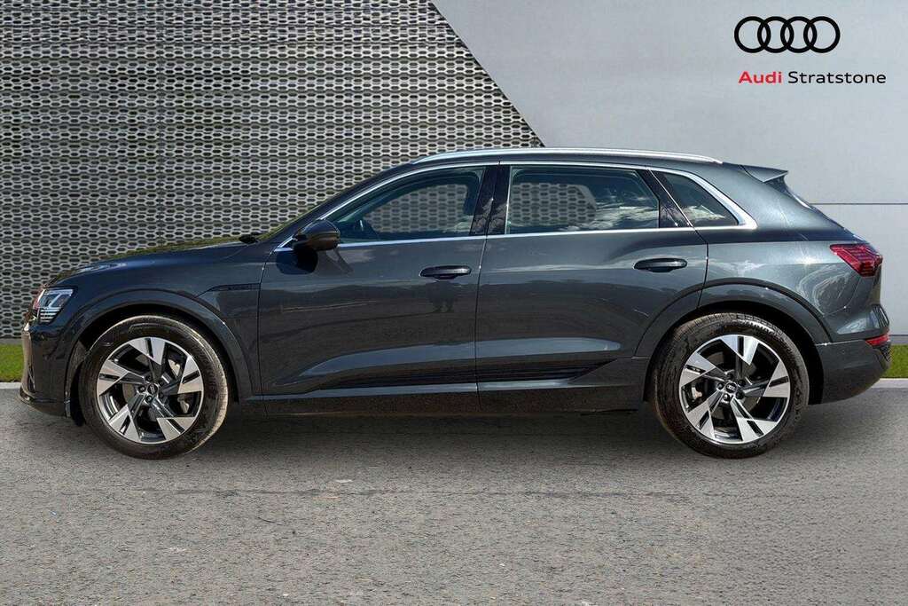 Audi Q8 e tron 300Kw 55 Quattro 114Kwh Sport Black #8