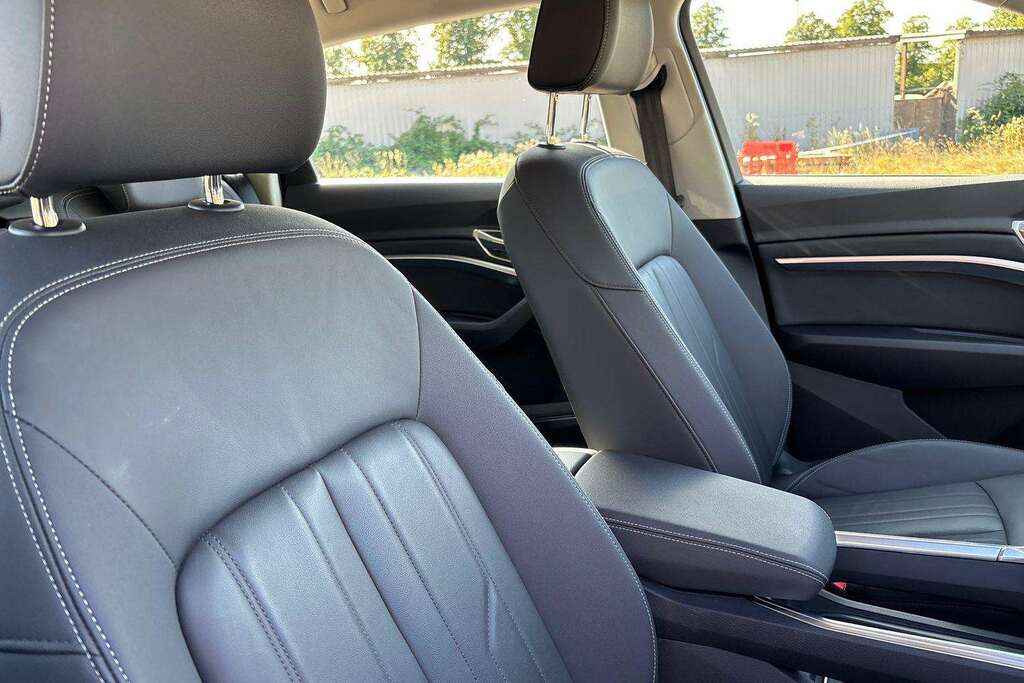 Audi Q8 e tron 300Kw 55 Quattro 114Kwh Sport Black #31