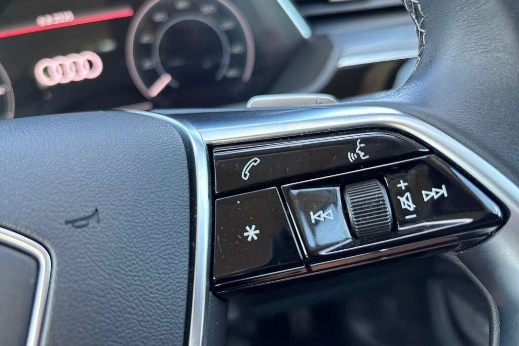 Audi Q8 e tron 300Kw 55 Quattro 114Kwh Sport Black #17