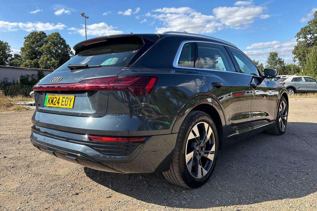 Audi Q8 e tron 300Kw 55 Quattro 114Kwh Sport Black #34