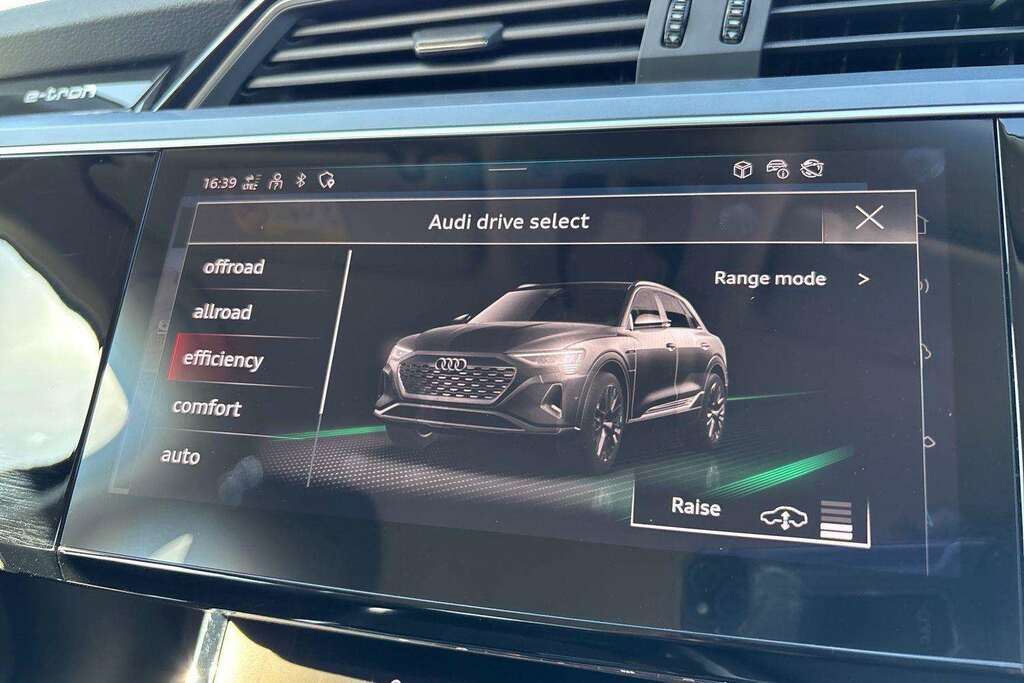 Audi Q8 e tron 300Kw 55 Quattro 114Kwh Sport Black #30