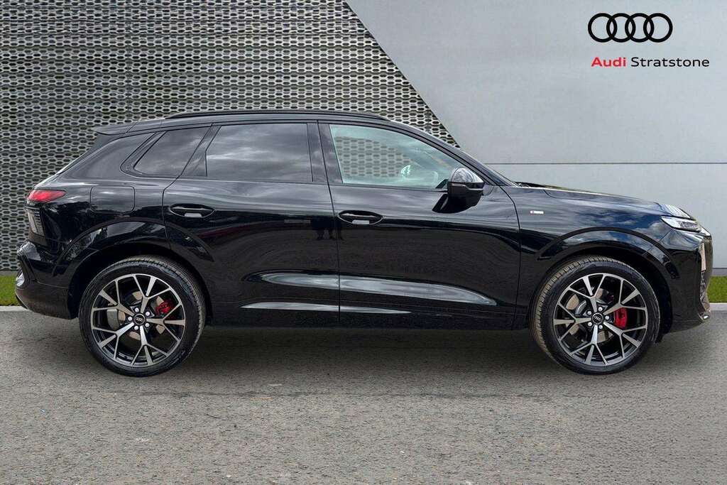 Audi Q3 2.0 Tfsi Quattro Edition 1 S Tronic 2026 Black #4