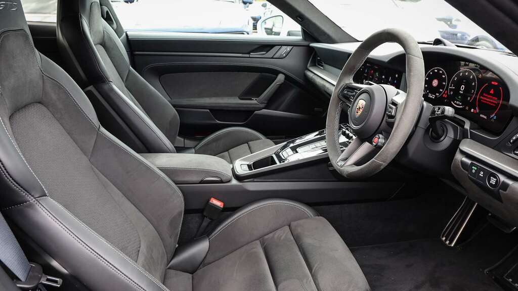 Porsche 911 2025 3.0T 992 Carrera Convertible Pdk E Silver #12