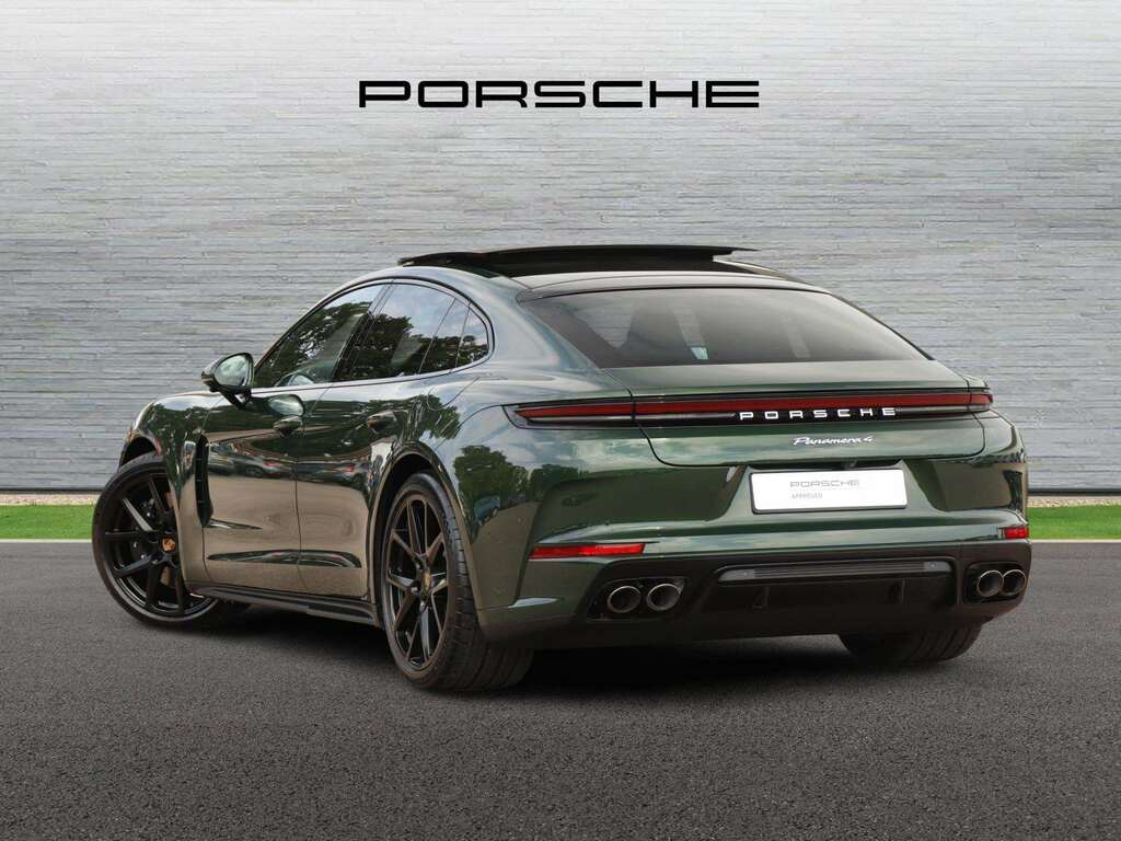 Porsche Panamera 4 E-hybrid 2026 Green #5