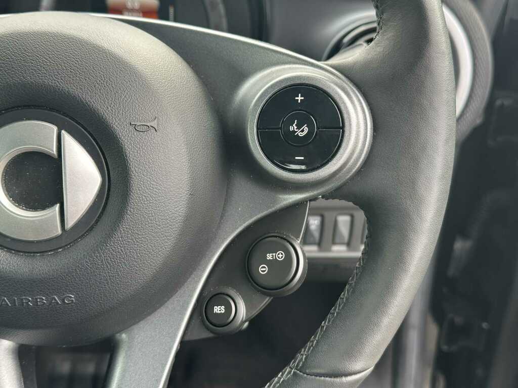 Smart Fortwo Coupe 60Kw Eq Premium 17Kwh 22Kwch Silver #26