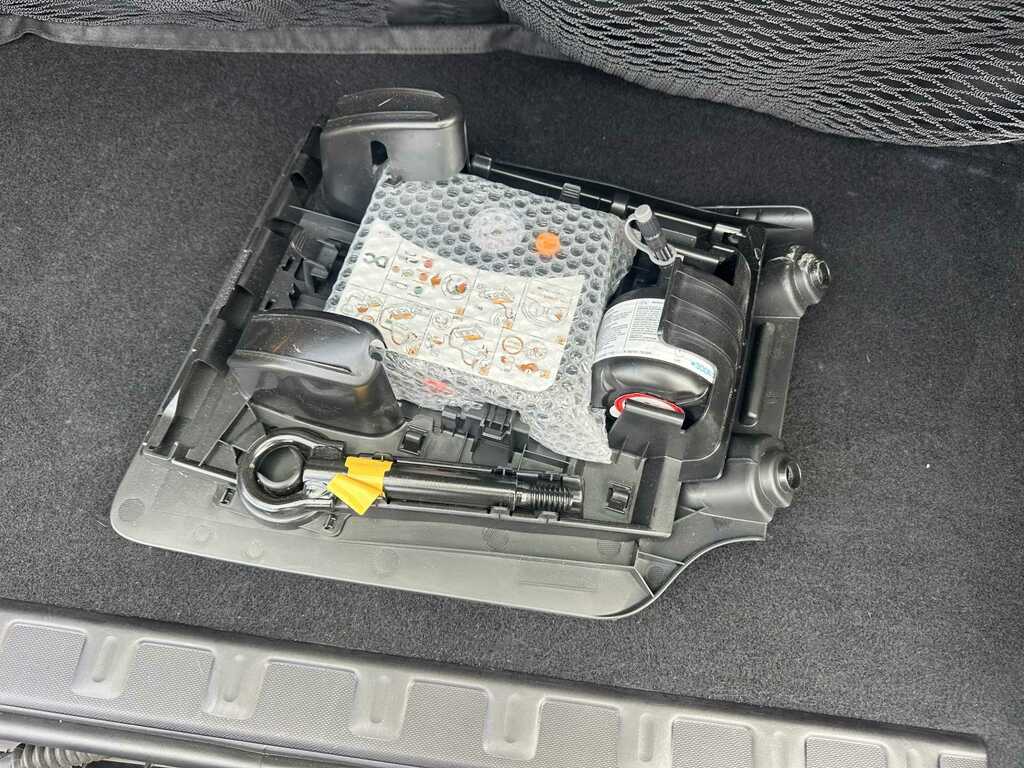 Smart Fortwo Coupe 60Kw Eq Premium 17Kwh 22Kwch Silver #22