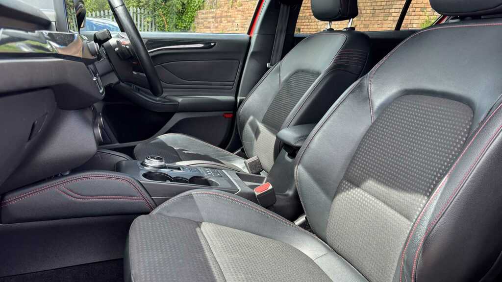Ford Focus Focus 1.0 Ecoboost Hybrid Mhev 125 St-line X Editi Grey #9
