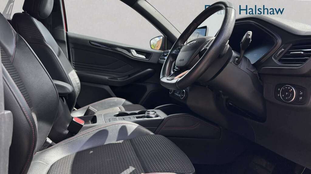Ford Focus 1.0 Ecoboost 125 St-line X Edition 2021 Red #3