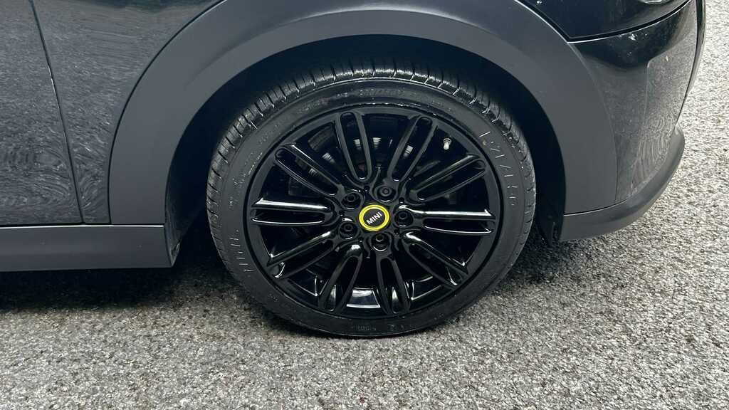 Mini Hatch 135Kw Cooper S Level 2 33Kwh 2022 FY72PWO Black #6