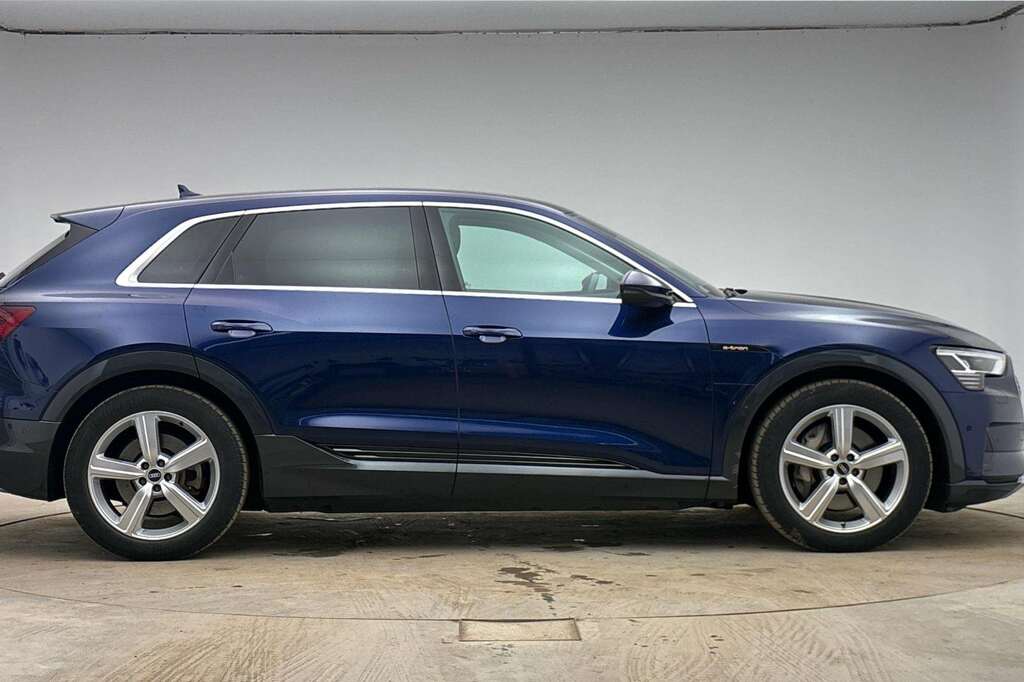 Audi E-tron 50 Sport Quattro 71.2Kwh 11Kw Charger Grey #13