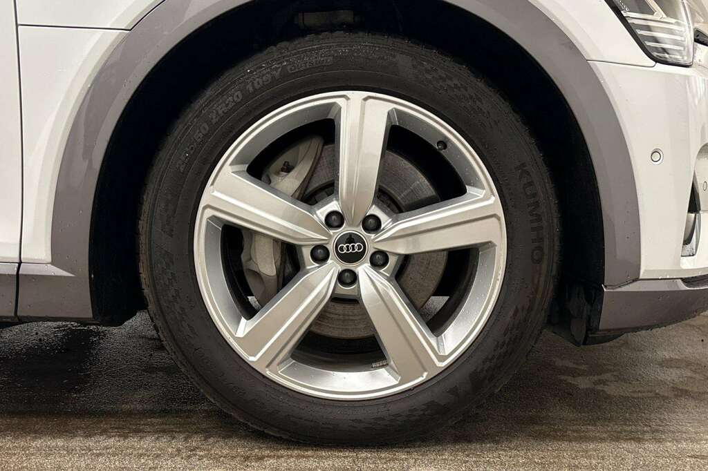 Audi E-tron 230Kw 50 Quattro 71Kwh Technik 2022 White #5