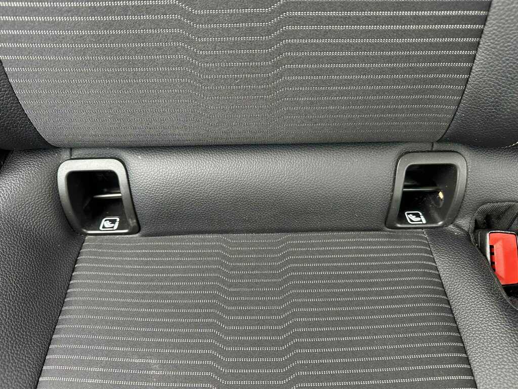 Mercedes-Benz GLA Class 1.3 Gla180 Amg Line Premium 7G-dct Euro 6 Ss Grey #38