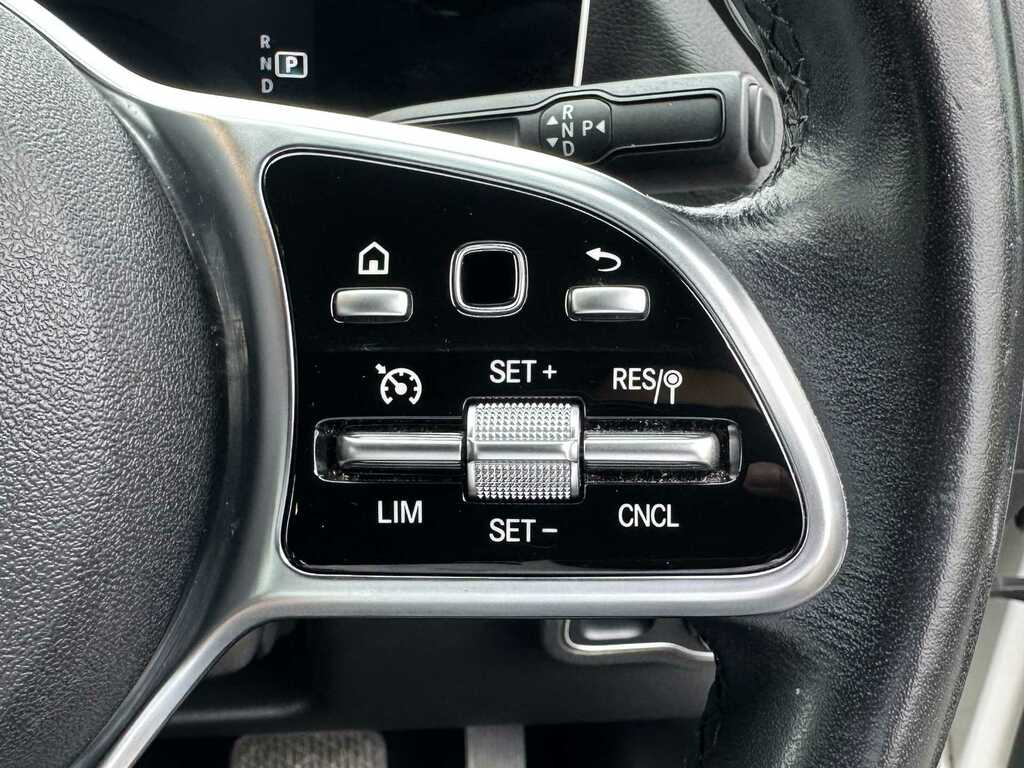 Mercedes-Benz GLA Class 1.3 Gla180 Amg Line Premium 7G-dct Euro 6 Ss Grey #28