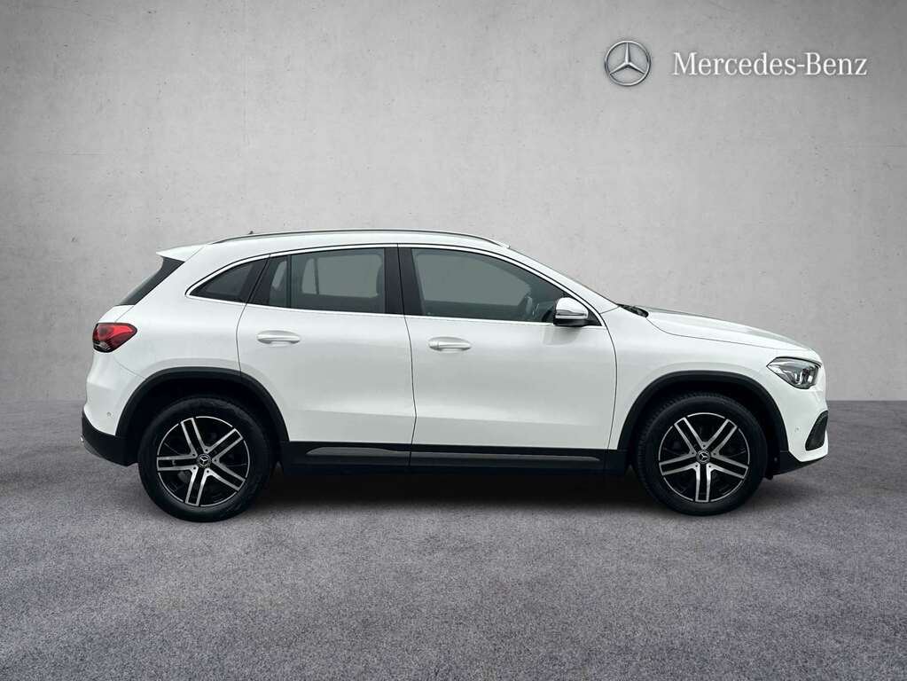 Mercedes-Benz GLA Class 200 Sport Executive 2021 White #4