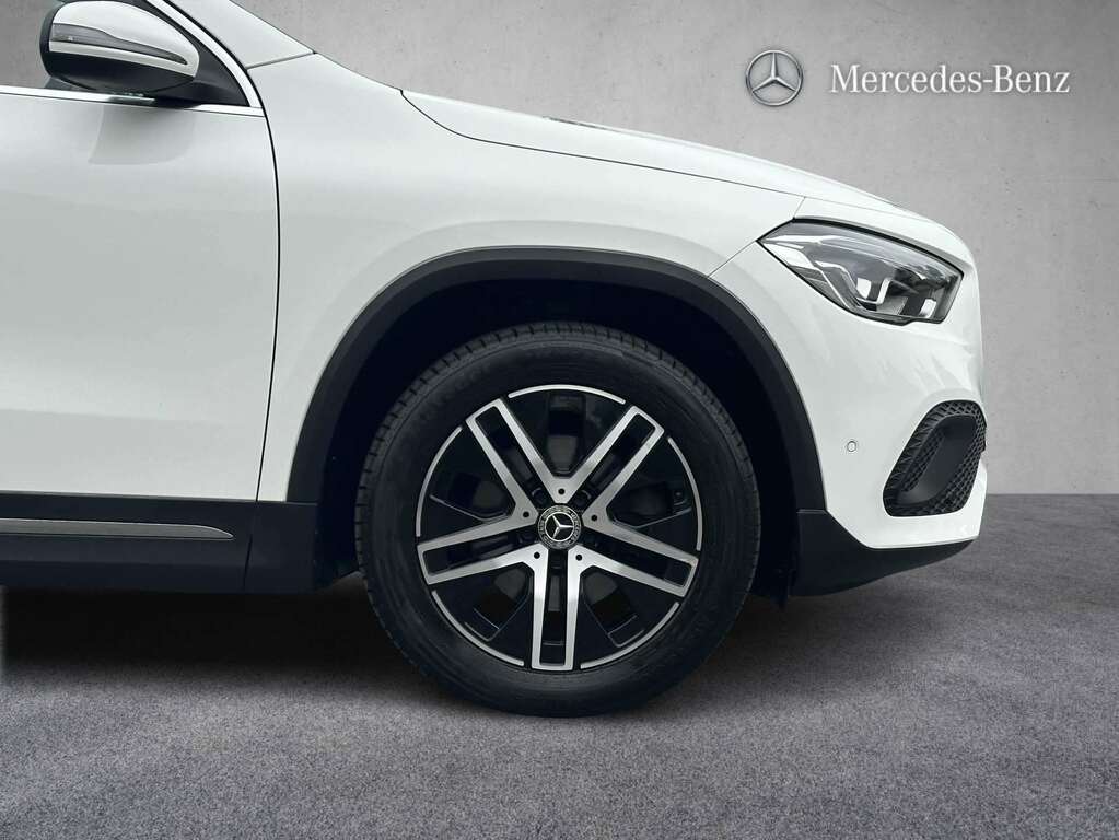 Mercedes-Benz GLA Class 200 Sport Executive 2021 White #3