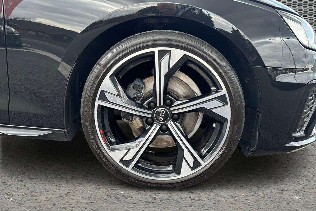 Audi A4 35 Tfsi Black Edition S Tronic 2024 Black #5