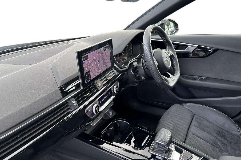 Audi A4 35 Tfsi Black Edition S Tronic 2024 Black #2