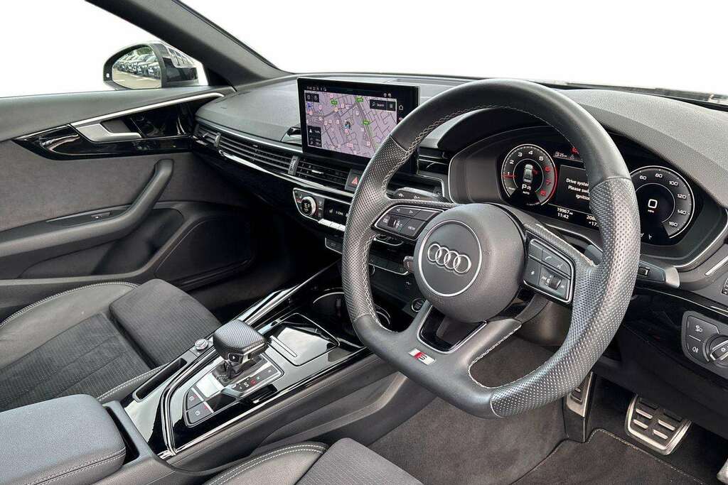 Audi A4 35 Tfsi Black Edition S Tronic 2024 Black #6