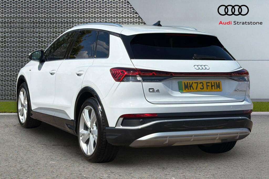 Audi Q4 E Tron 150Kw 40 82Kwh S Line 2023 White #3