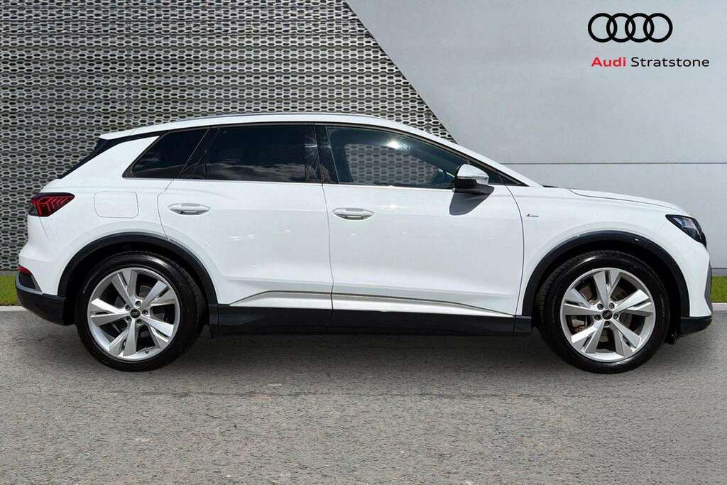 Audi Q4 E Tron 150Kw 40 82Kwh S Line 2023 White #4