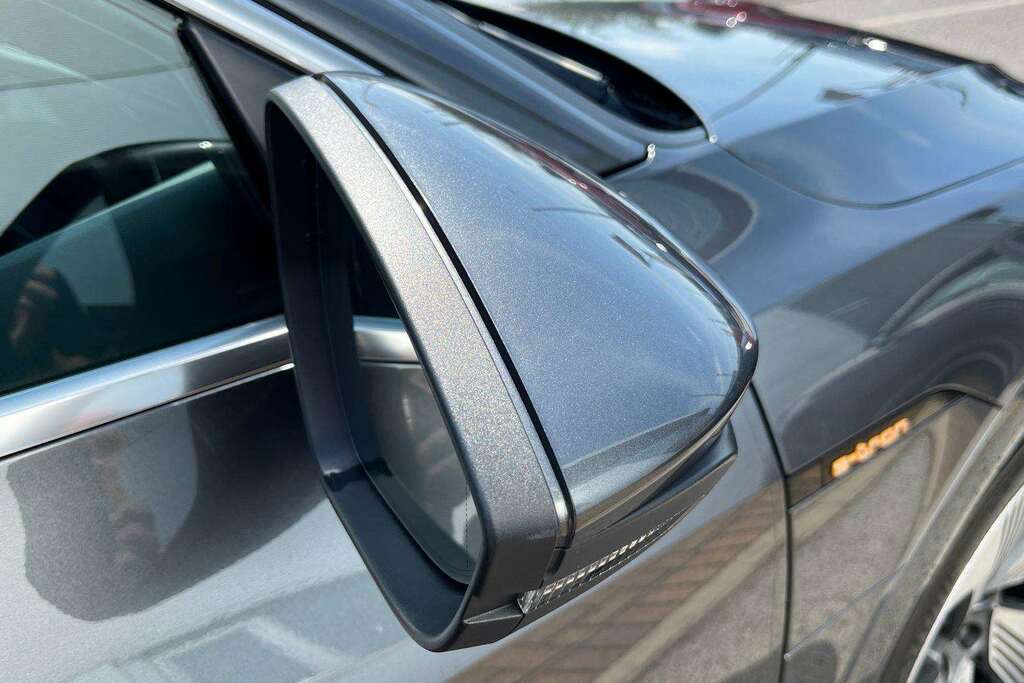 Audi E-tron 300Kw 55 Quattro 95Kwh Sport Cs 22Kwch Black #37