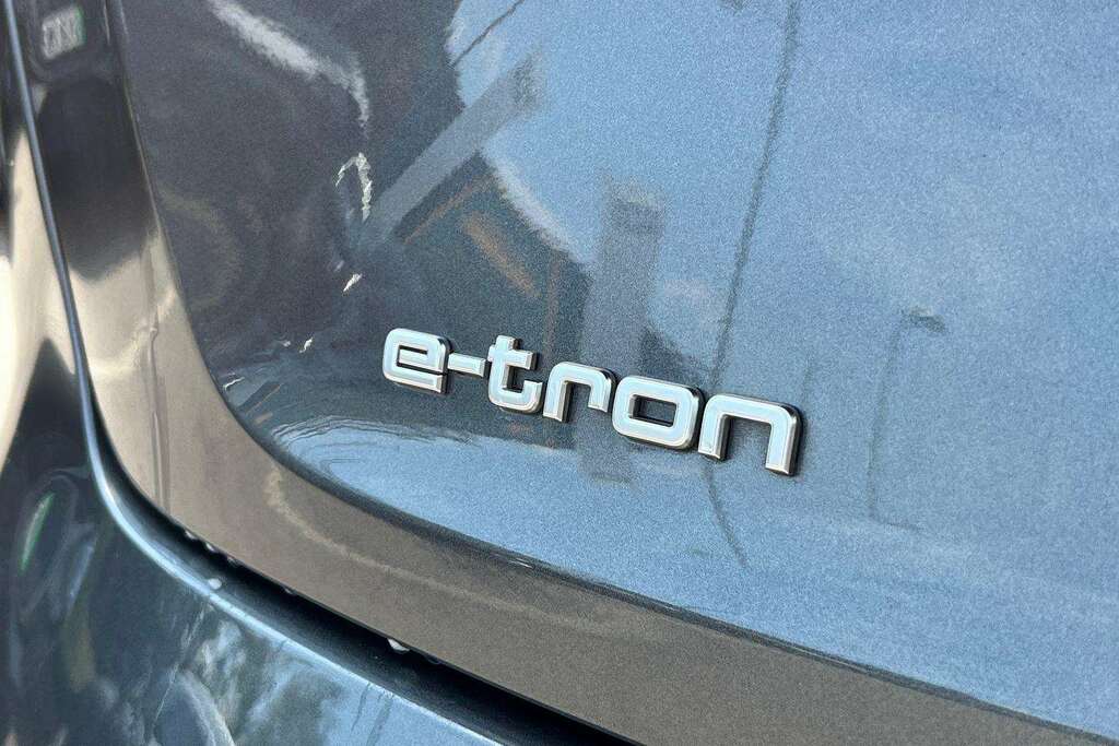 Audi E-tron 300Kw 55 Quattro 95Kwh Sport Cs 22Kwch Black #34