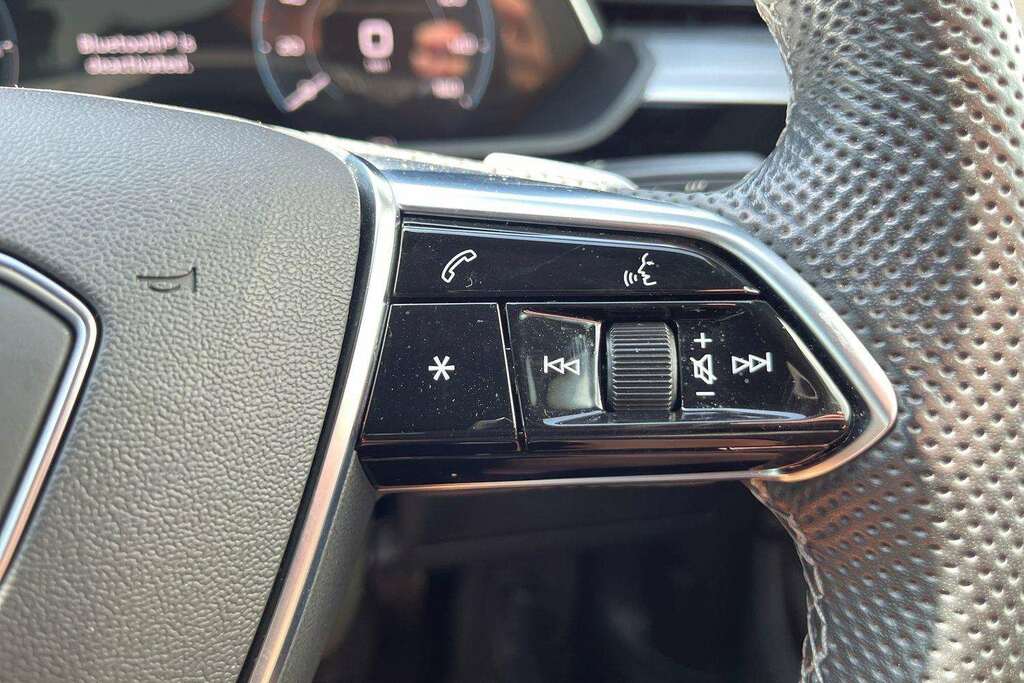 Audi E-tron 300Kw 55 Quattro 95Kwh Sport Cs 22Kwch Black #17