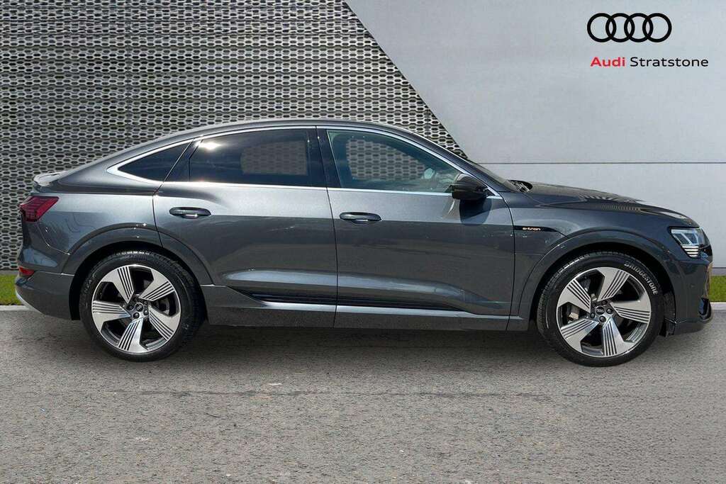 Audi E-tron 300Kw 55 Quattro 95Kwh S Line 2022 Grey #4