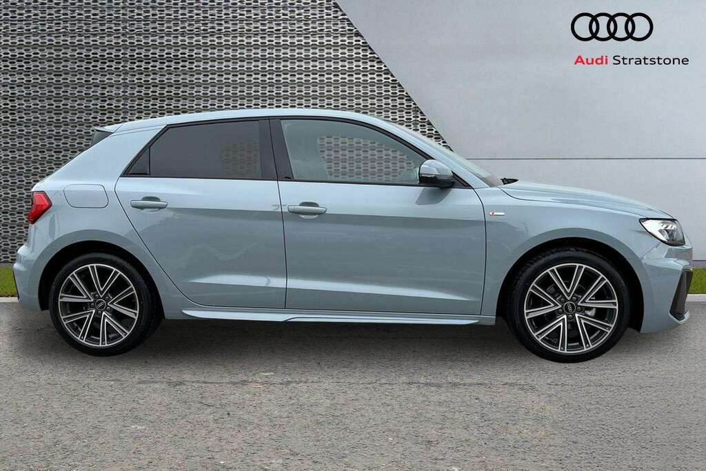 Audi A1 25 Tfsi S Line S Tronic 2026 Grey #4