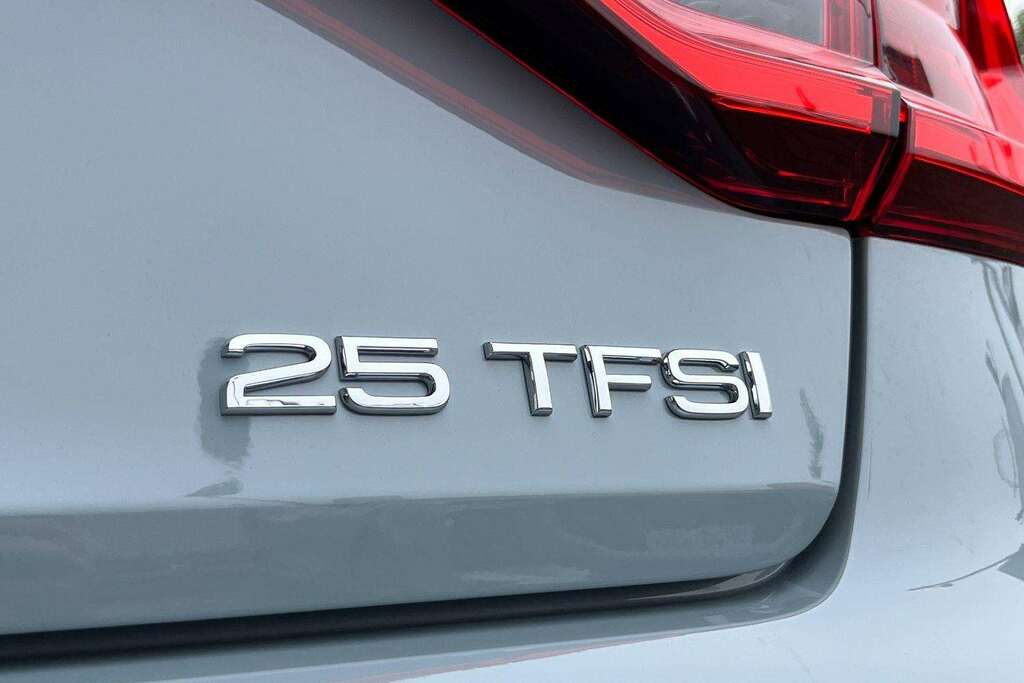 Audi A1 1.0 Tfsi 25 Sport Sportback 95 Silver #34