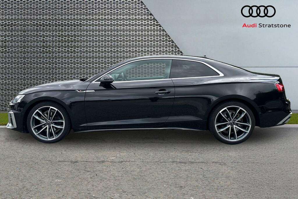 Audi A5 35 Tfsi S Line S Tronic 2024 Black #2