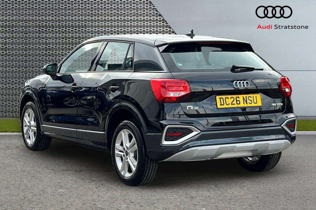 Audi Q2 35 Tfsi Sport S Tronic 2026 Black #3