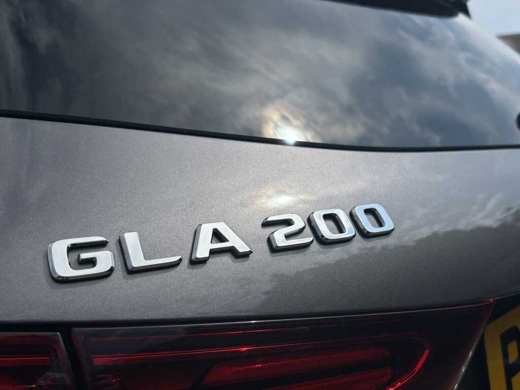 Mercedes-Benz GLA Class 1.3 Gla200 Mhev Sport Executive Suv H Grey #11