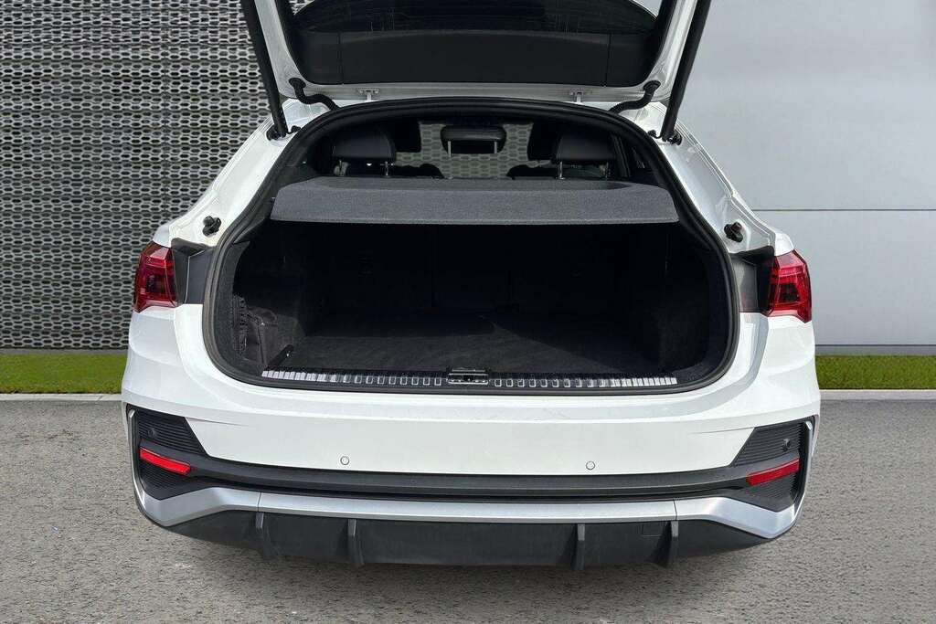 Audi Q3 Audi Q3 O S Line 35 Tfsi 150 Ps S Tronic White #13