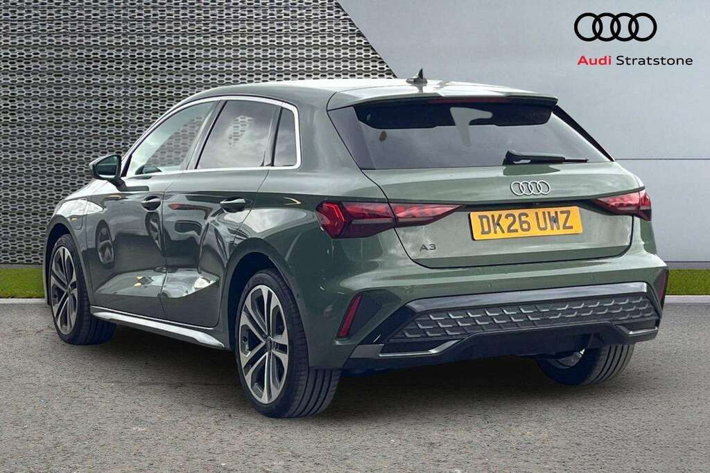 Audi A3 1.5 Tfsi E 204 S Line S Tronic 2026 Green #3