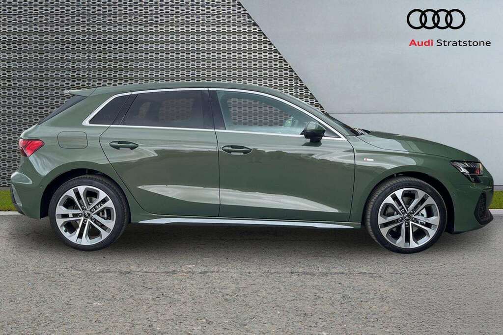 Audi A3 1.5 Tfsi E 204 S Line S Tronic 2026 Green #4