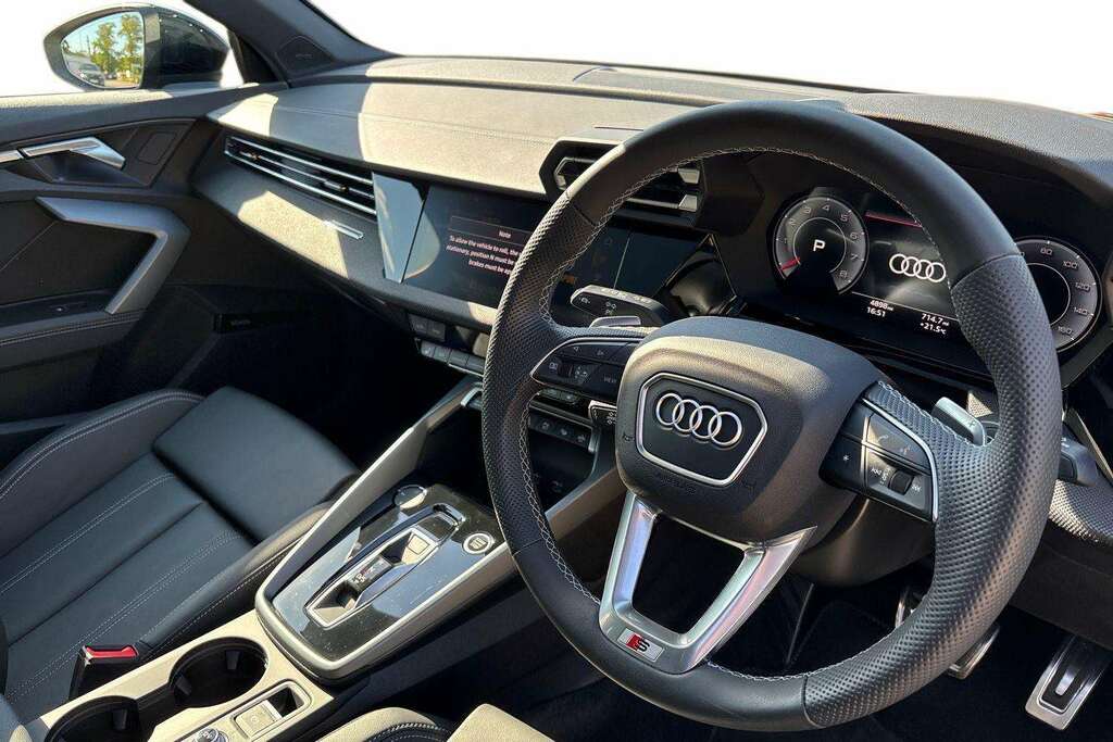 Audi A3 35 Tfsi Black Edition S Tronic Tech Pack Pro LP75EHR Green #6