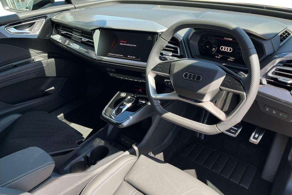 Audi Q4 E Tron 210Kw 45 82Kwh Black Edition 2026 Grey #2