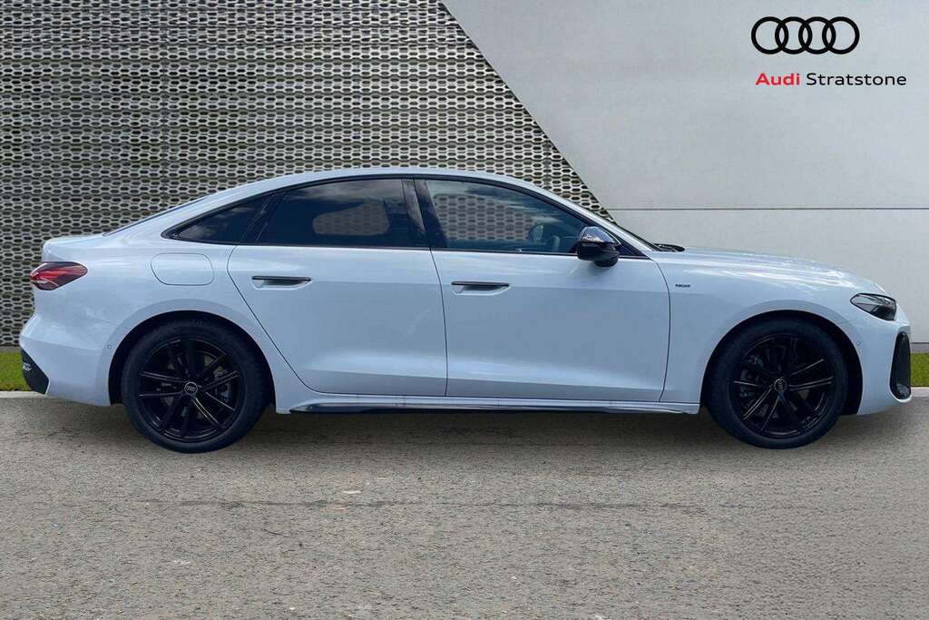 Audi A5 2.0 Tfsi 299 E Quattro Black Ed S Tronic 2026 White #4