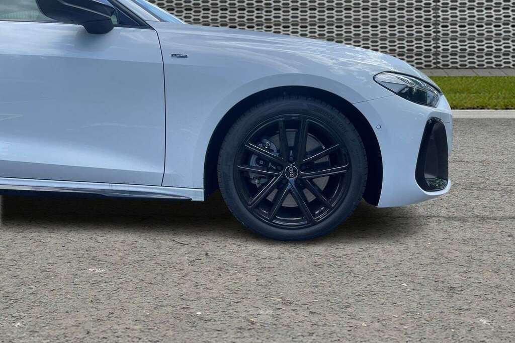 Audi A5 2.0 Tfsi 299 E Quattro Black Ed S Tronic 2026 White #5