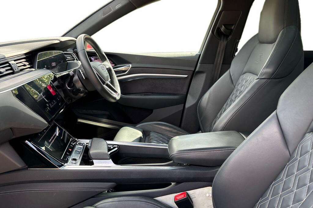Audi Q8 e tron 300Kw 55 Quattro 114Kwh Sport 2023 Black #21