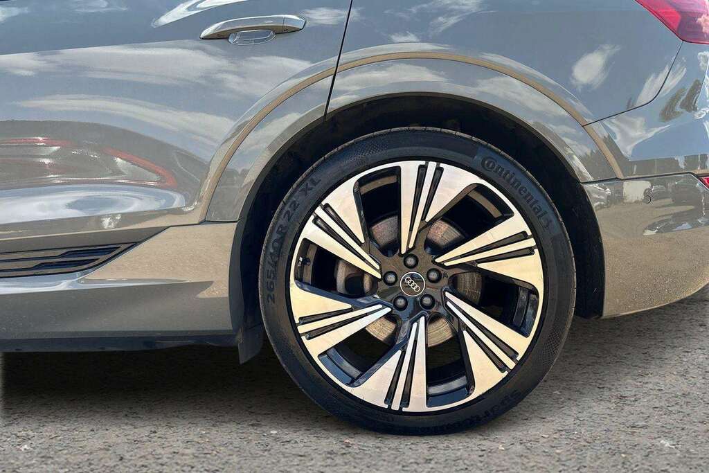 Audi Q8 e tron 300Kw 55 Quattro 114Kwh Sport 2023 Black #10