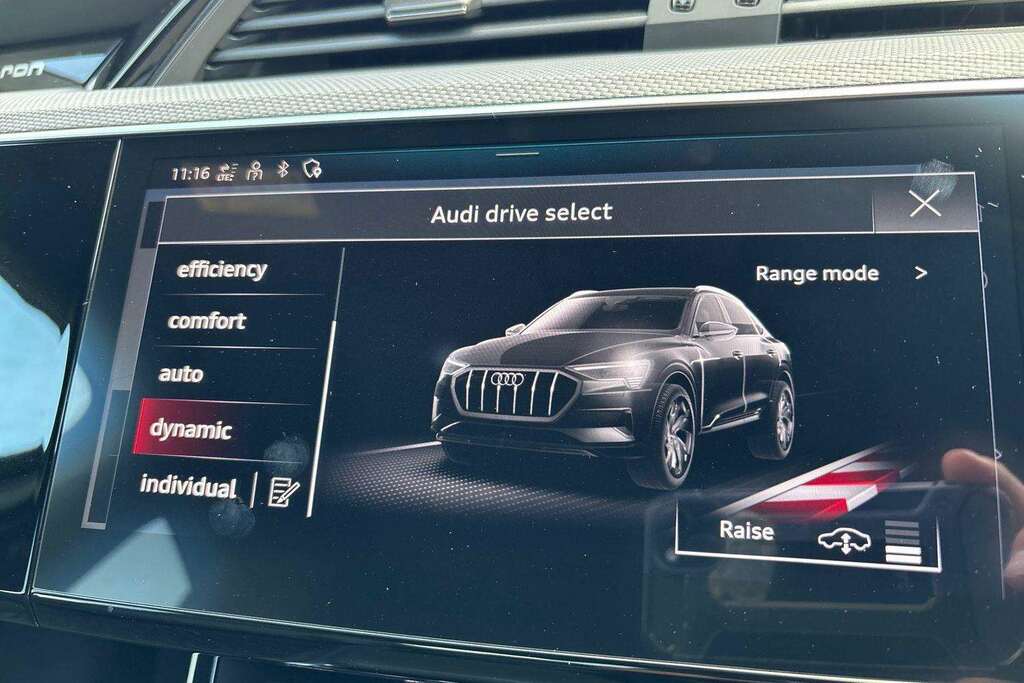 Audi Q8 e tron 300Kw 55 Quattro 114Kwh Sport 2023 Black #29