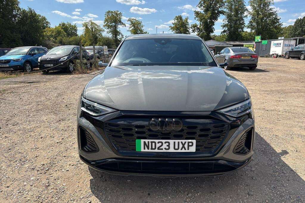 Audi Q8 e tron 300Kw 55 Quattro 114Kwh Sport 2023 Black #37