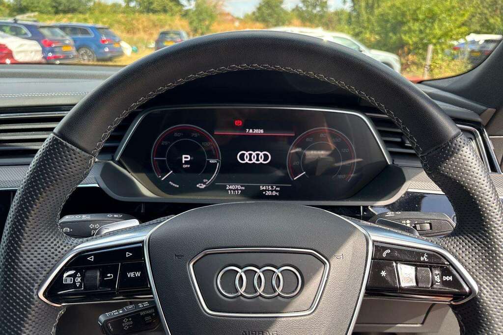 Audi Q8 e tron 300Kw 55 Quattro 114Kwh Sport 2023 Black #18