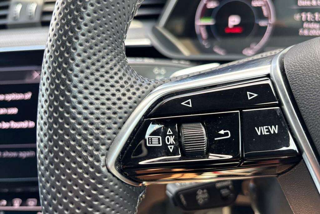 Audi Q8 e tron 300Kw 55 Quattro 114Kwh Sport 2023 Black #16