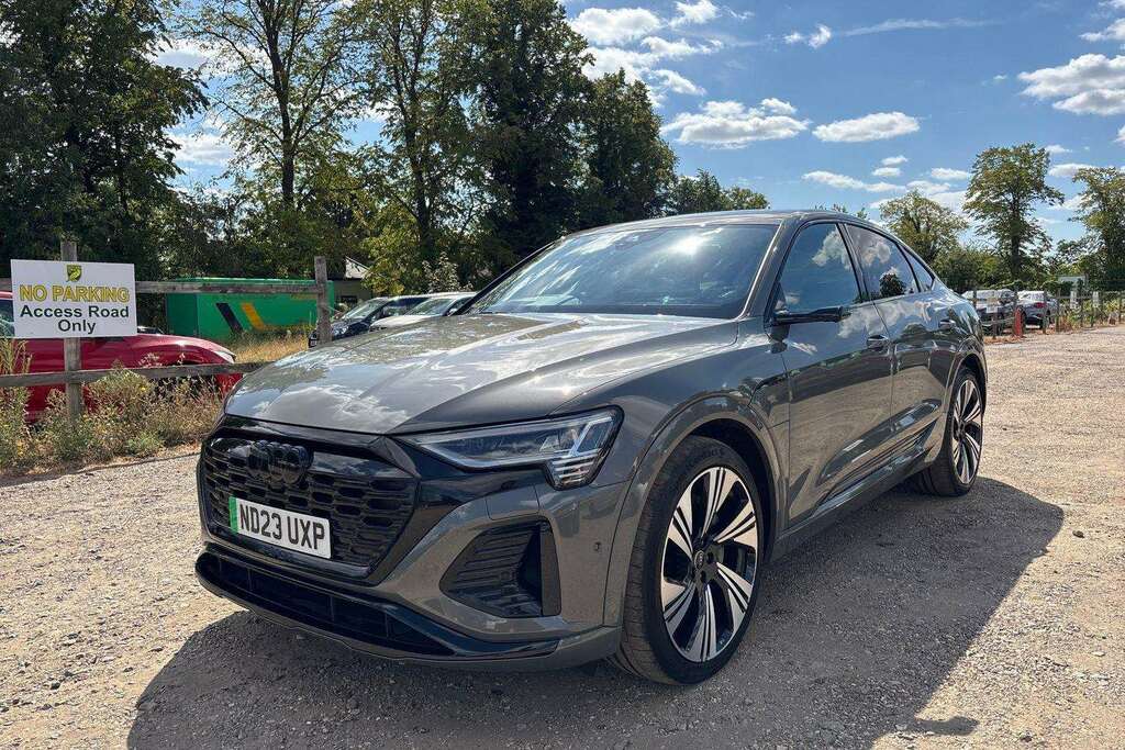 Audi Q8 e tron 300Kw 55 Quattro 114Kwh Sport 2023 Black #38